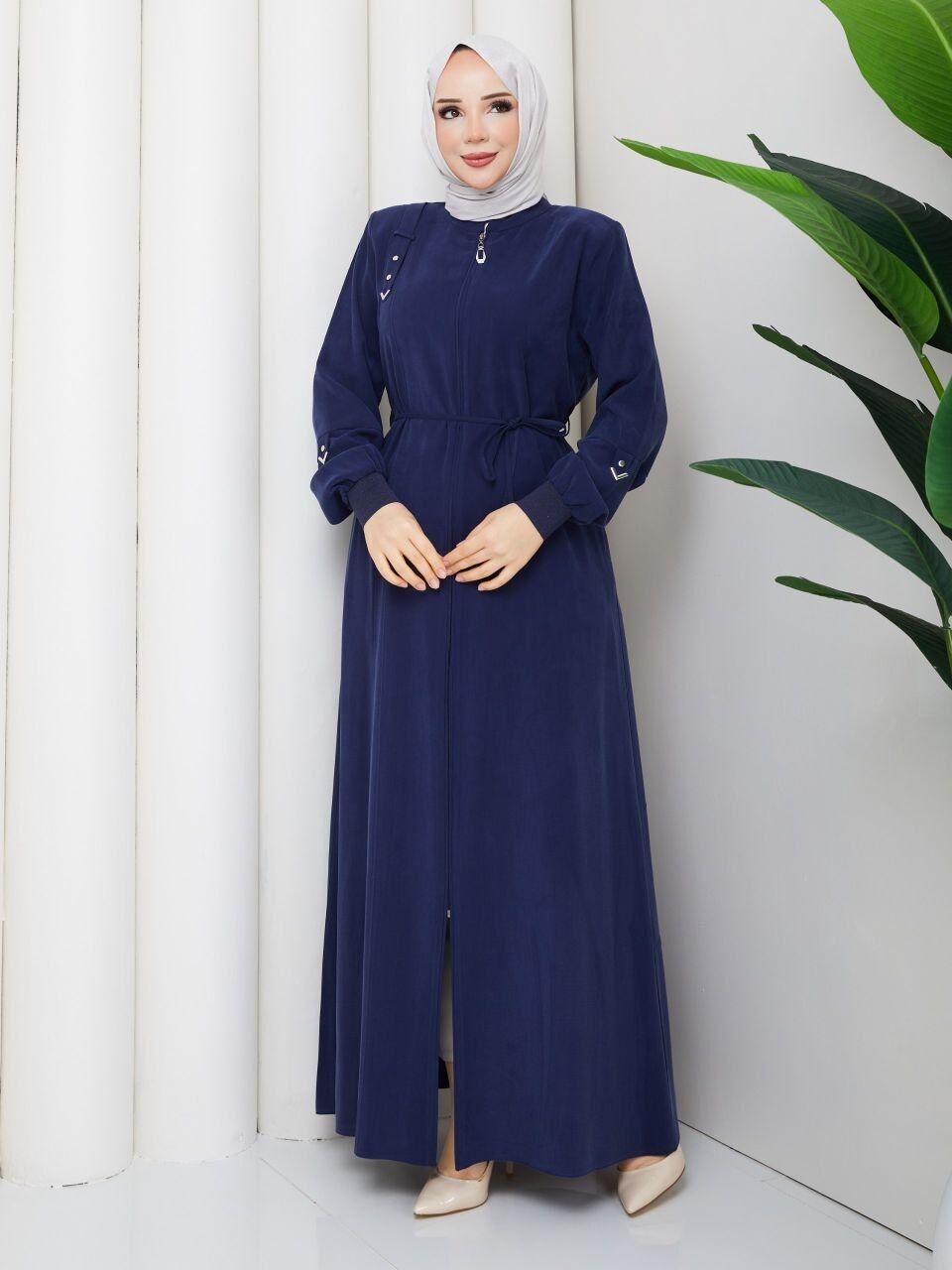 Safir Lacivert Nakışlı Ferace - Şık ve Fermuarlı Model