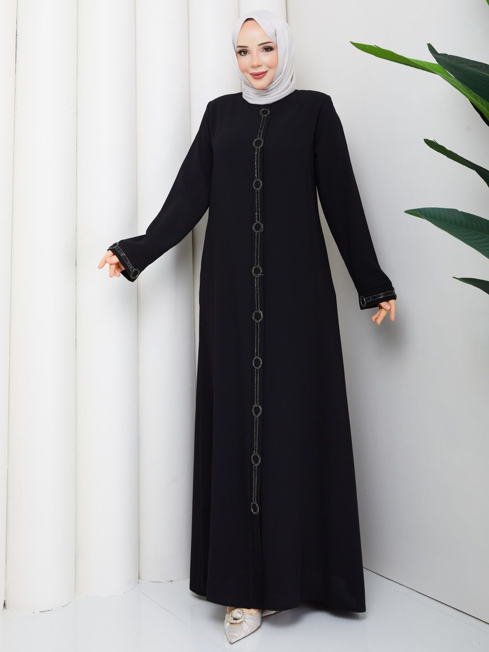 Halka Taş İşlemeli Siyah Petek Kumaş Ferace