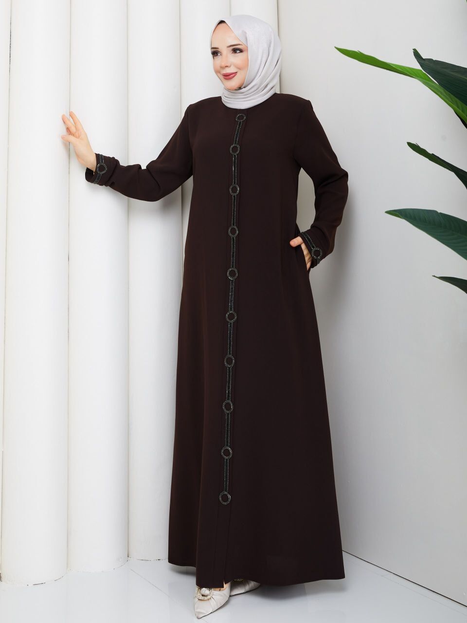 Halka Taş İşlemeli Kahverengi Petek Kumaş Ferace