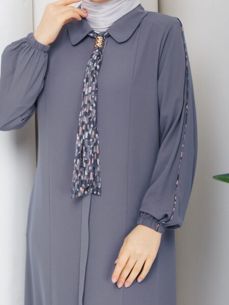 Fular Detaylı Gri Rabia Kumaş Tesettür Ferace