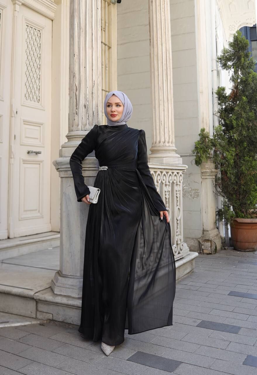 Siyah Taş Detaylı Abiye Elbise