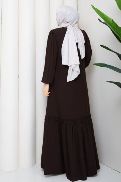 Kahve Fırfır Detaylı Rabia Kumaş Tesettür Elbise