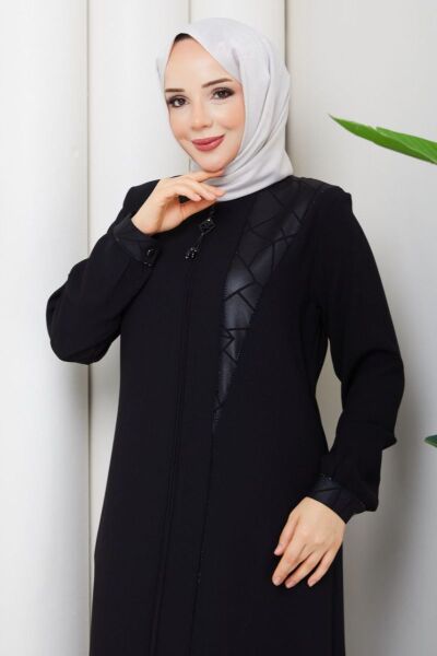 Vera Siyah: Deri Detaylı ve Taş İşlemeli Tesettür Ferace