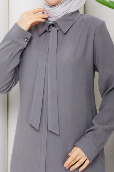 Zümra Füme: Tensel Ferace Yakalı ve Bağcıklı Model