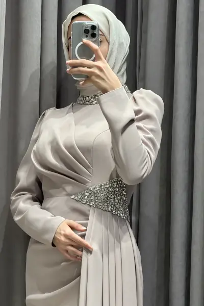 Luna Krem Taş İşlemeli Saten Tesettür Abiye