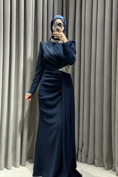 Luna Lacivert Taş İşlemeli Saten Tesettür Abiye