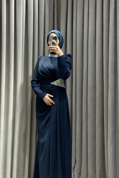 Luna Lacivert Taş İşlemeli Saten Tesettür Abiye
