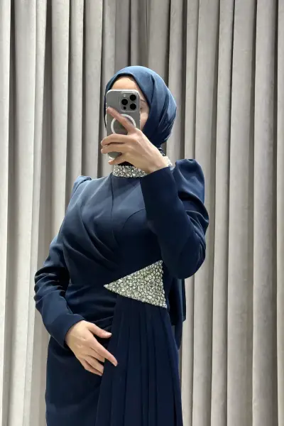 Luna Lacivert Taş İşlemeli Saten Tesettür Abiye
