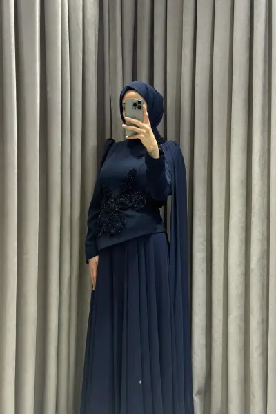 Alessa Lacivert Pelerin Detaylı Saten Tesettür Abiye
