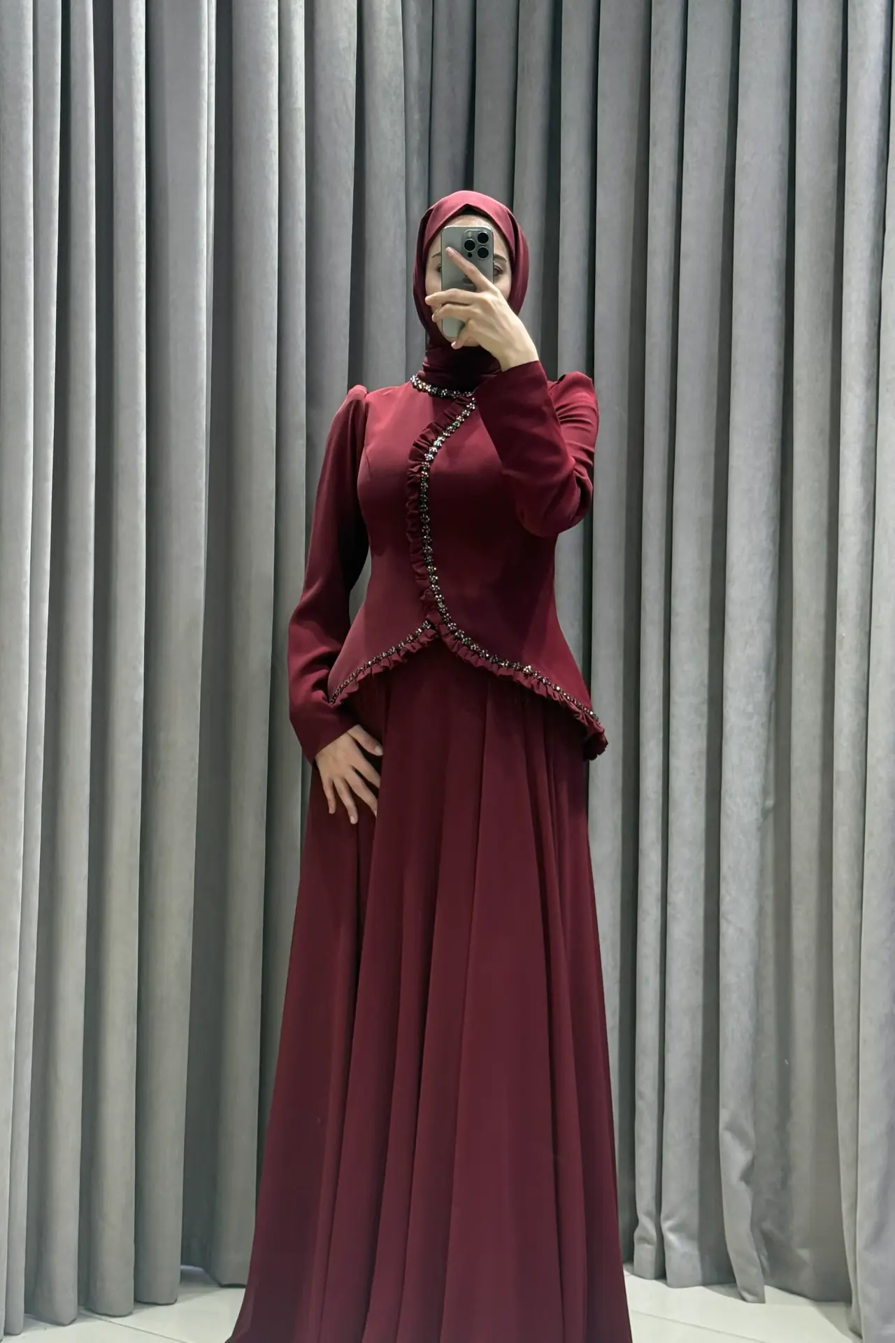 Lesse Bordo Abiye