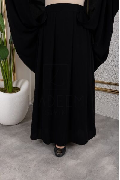 Siyah Süper Soft Krep İğneli Tesettür Çarşaf