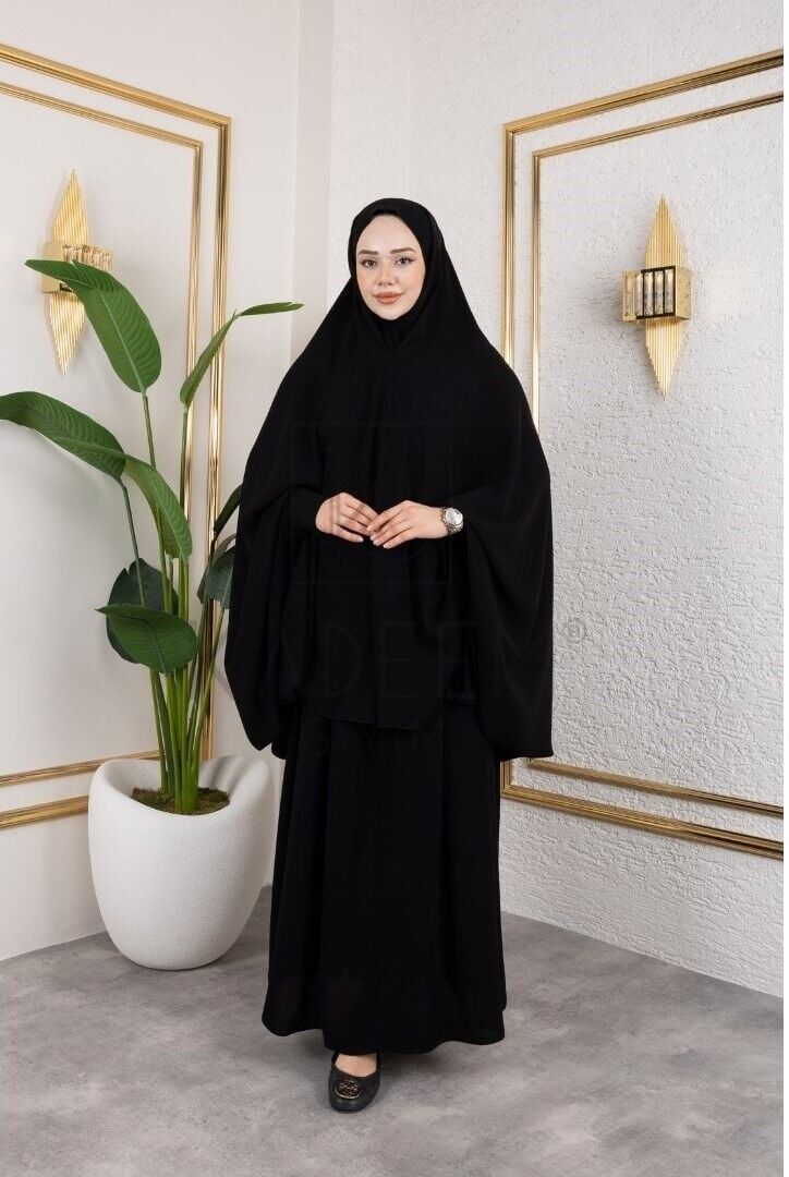 Siyah Süper Soft Krep İğneli Tesettür Çarşaf
